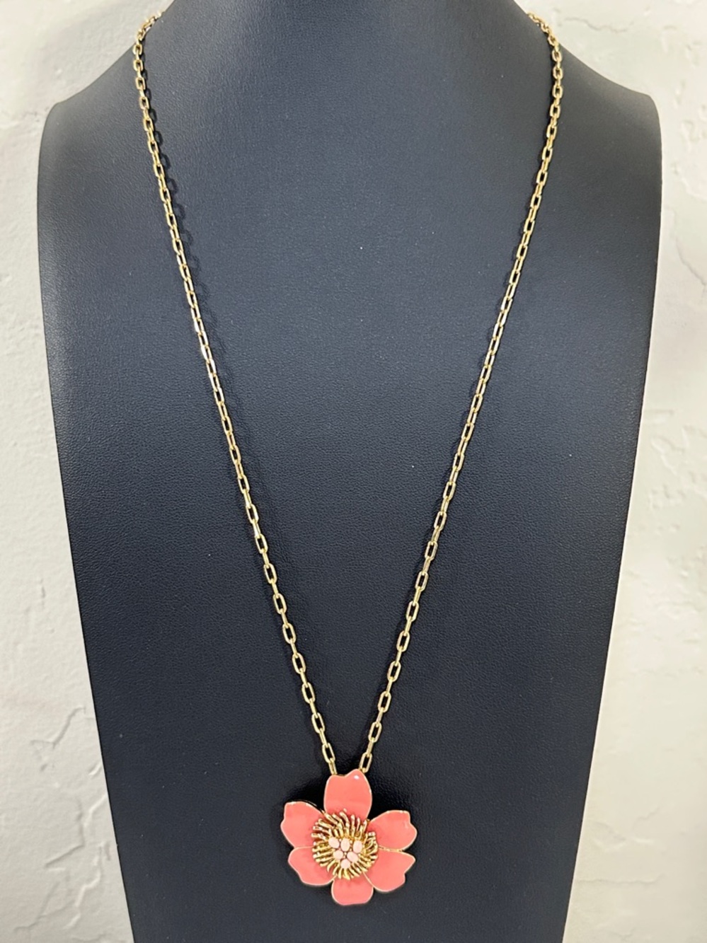 J Crew Enamel Flower Pendant Gold Tone Necklace